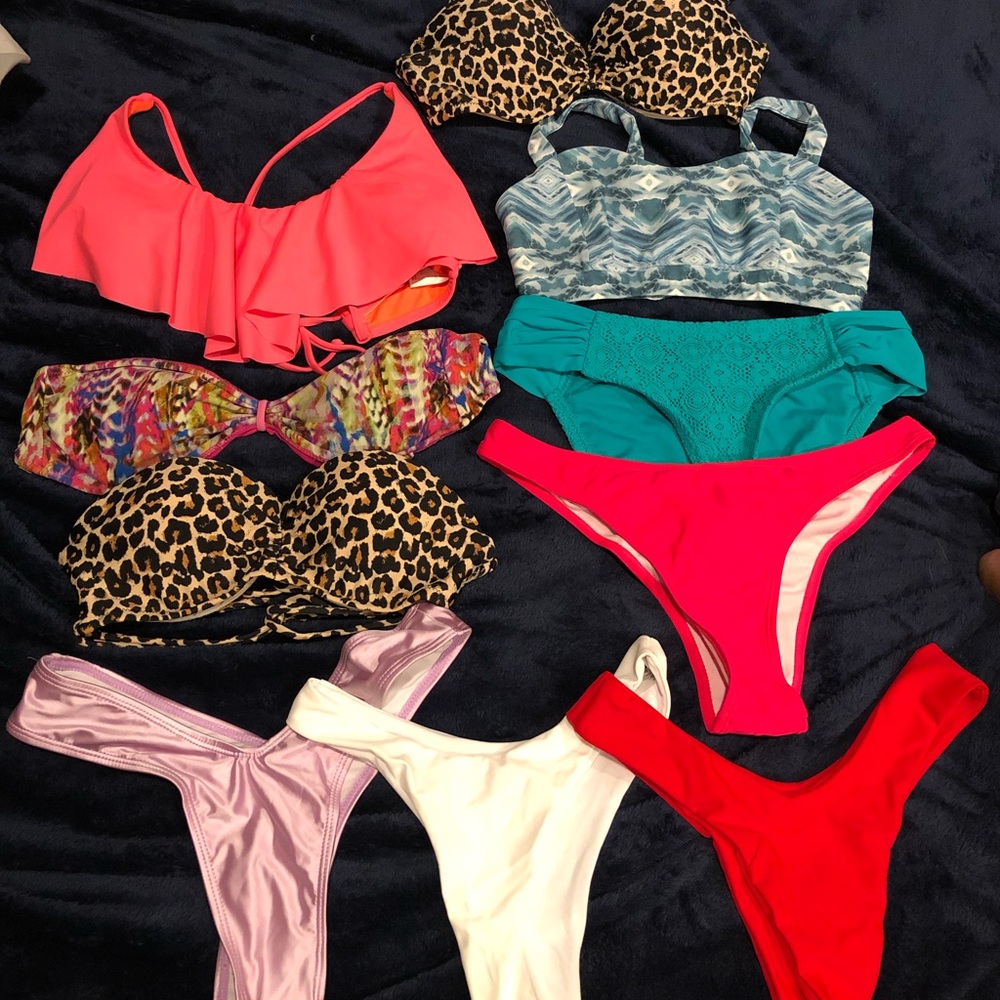 Bathing suits - Picture 2 of 2